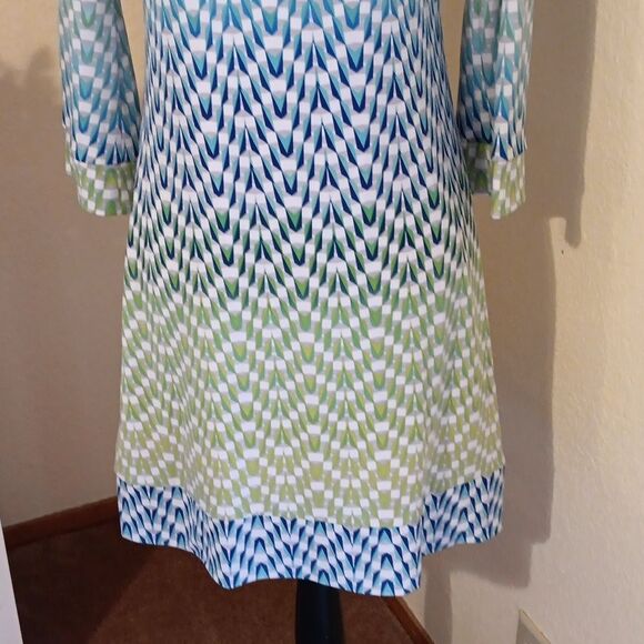 Jessica Simpson Soft Knit Dress. Geometric,  Soft Knit, Soft Girl - Picture 3 of 11